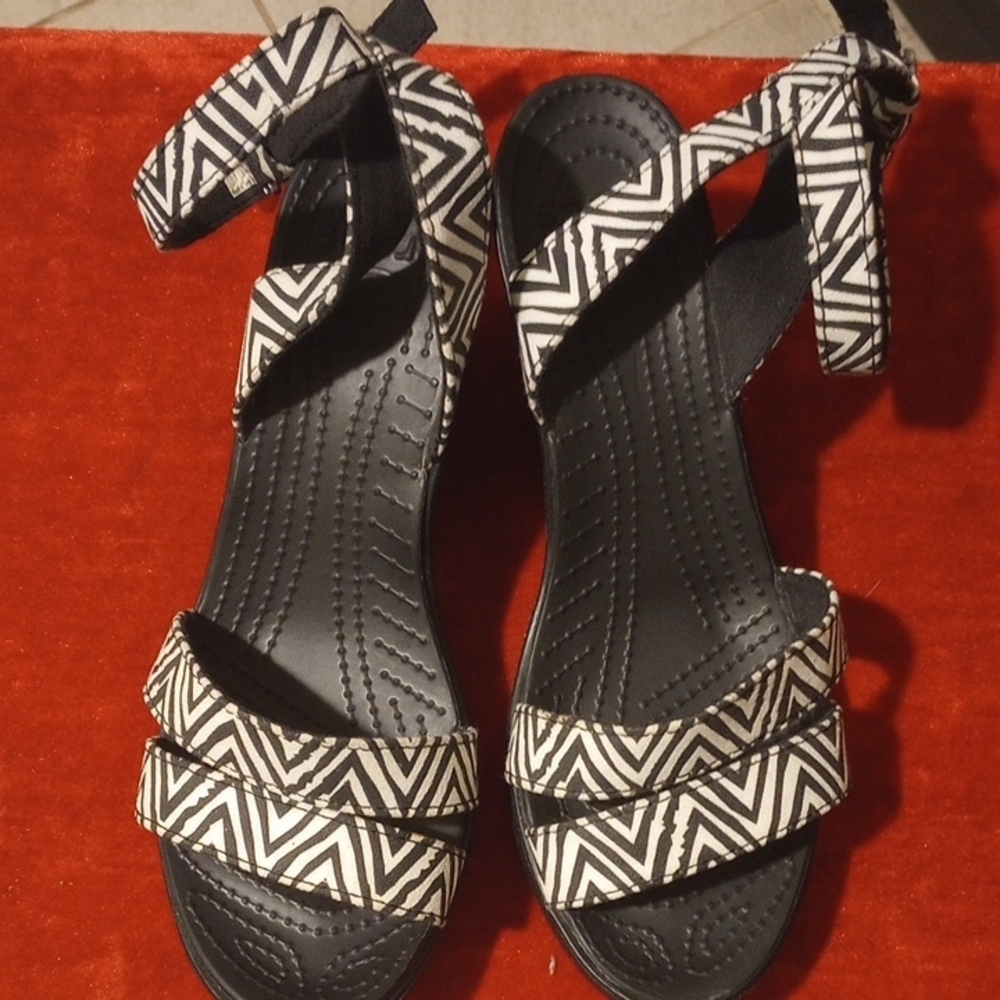 CROCS Black and White Patterned Sandals